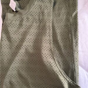Women’s “active” bundle. Top and 2 shorts